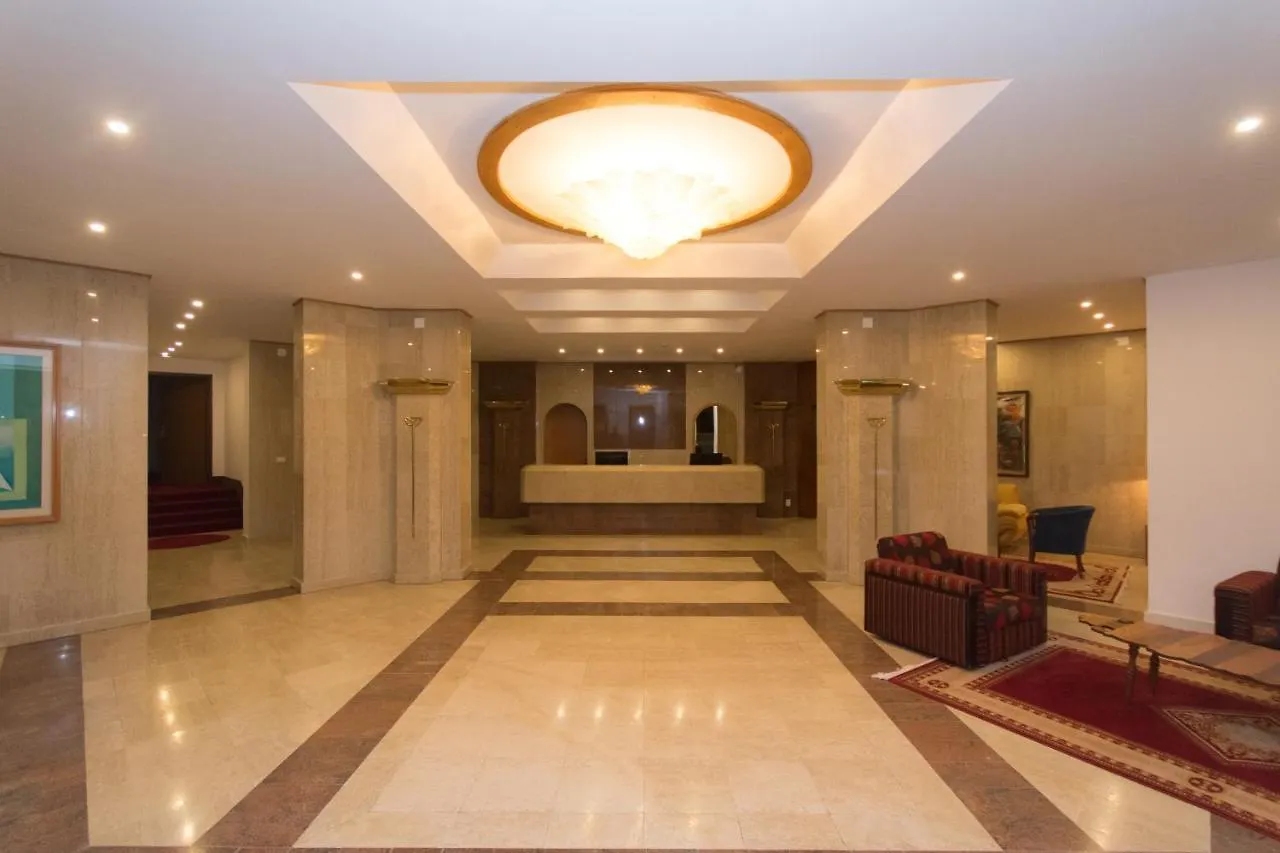 Chateau Linza Resort Tirana 4*,