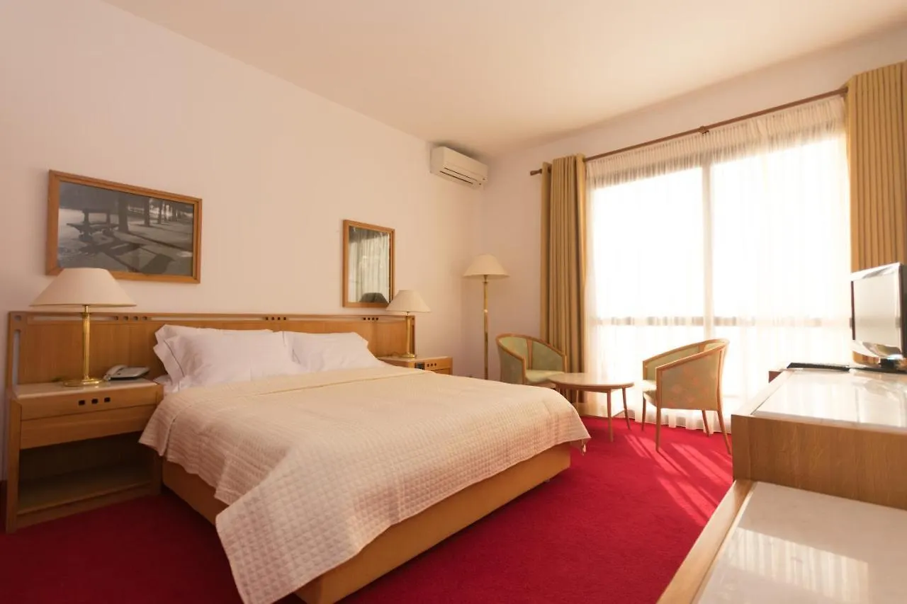 Chateau Linza Resort Tirana Hotel