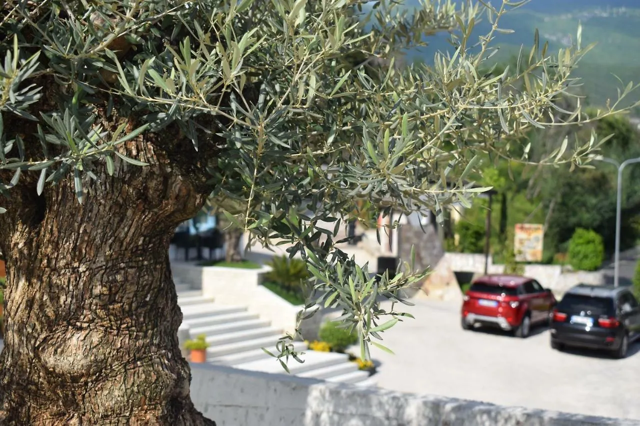 **** Hotel Chateau Linza Resort Tirana Albania